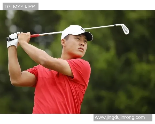 中国左撇子足球球星的崛起与挑战 探寻独特风格背后的力量与魅力