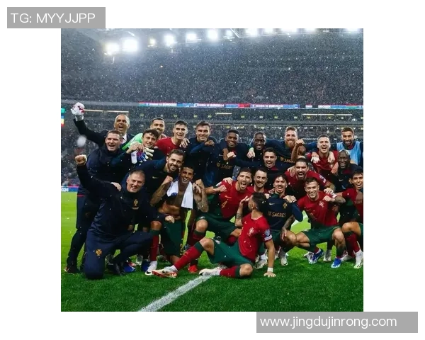 超一线足球球星排名及其代表性成就分析 超一线足球球星排名及其代表性成就分析