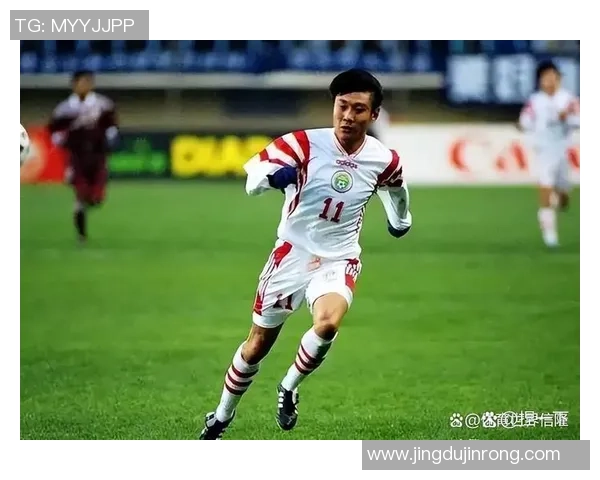 足球场上星光熠熠 聚焦当红球星们的巅峰对决与荣耀时刻 足球场上星光熠熠 聚焦当红球星们的巅峰对决与荣耀时刻