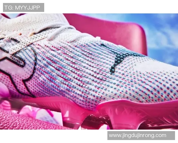 Puma足球星引领潮流新风尚 打造专业与时尚并存的运动装备